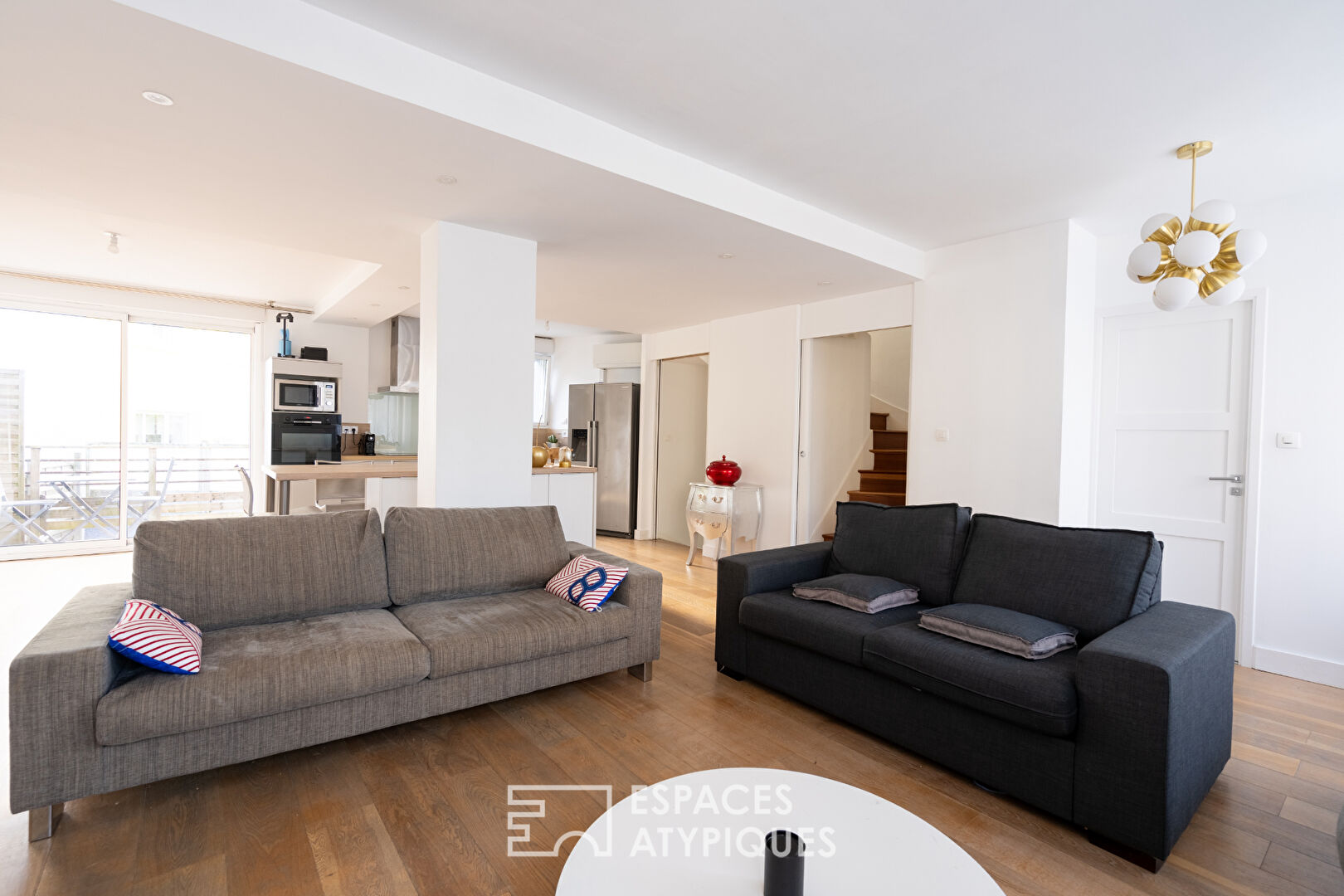 Charmante maison de ville rénovée dans quartier recherché