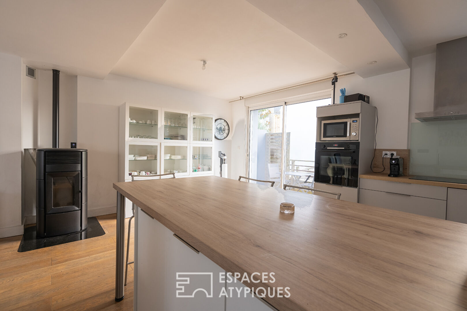 Charmante maison de ville rénovée dans quartier recherché