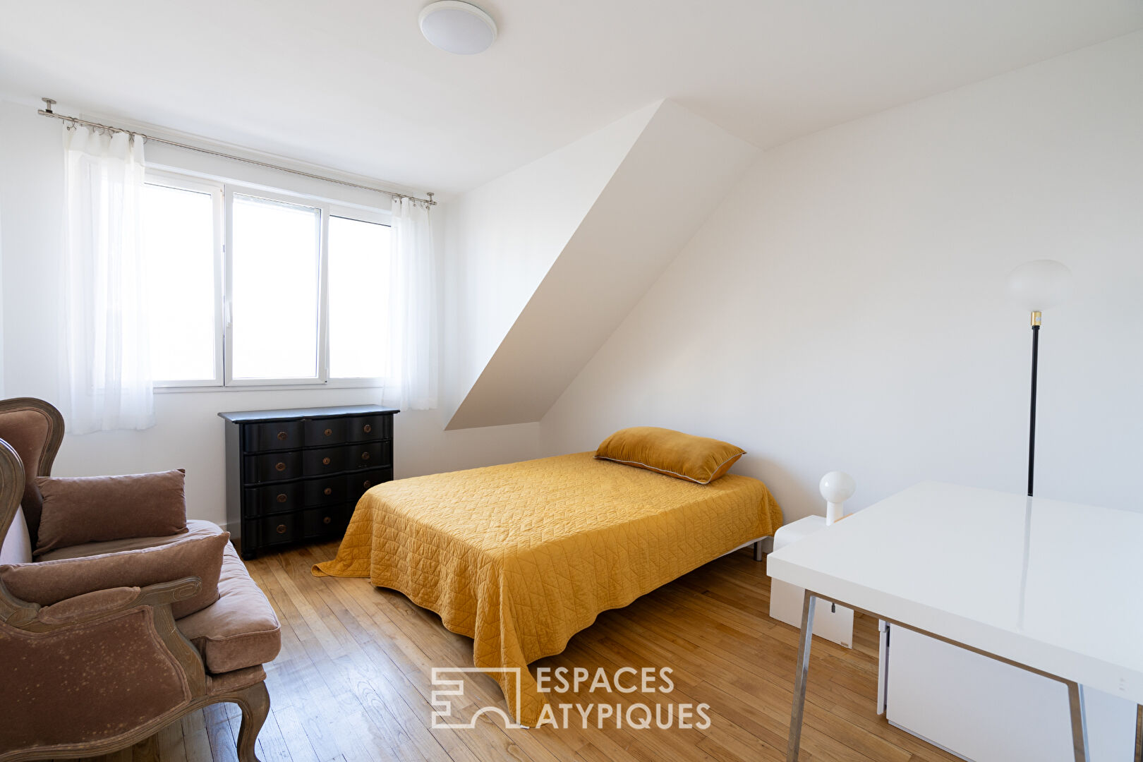 Charmante maison de ville rénovée dans quartier recherché