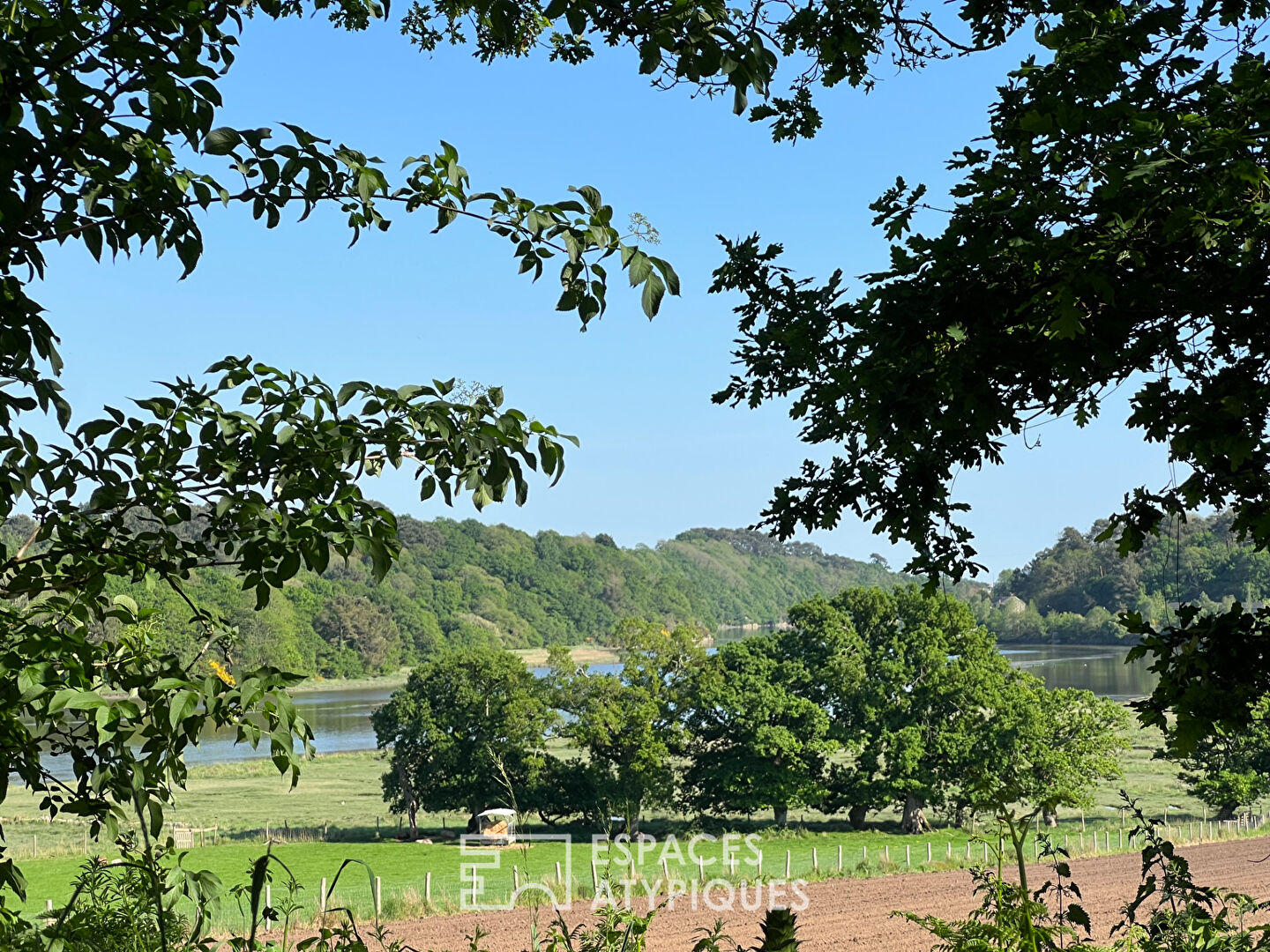 Maison d’exception avec vue sur le Scorff et potentiel d’aménagement
