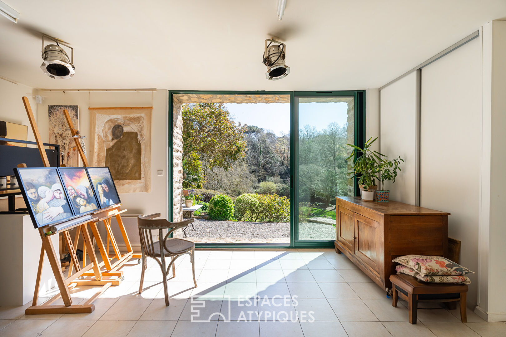 Maison de charme avec gîtes et son parc arboré