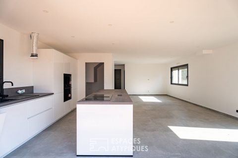 Maison neuve aux prestations soignées. Un écrin de confort près de Vannes