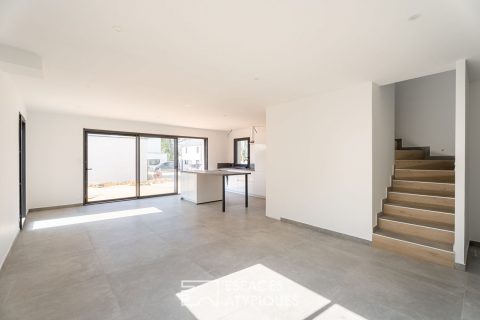 Maison neuve aux prestations soignées. Un écrin de confort près de Vannes