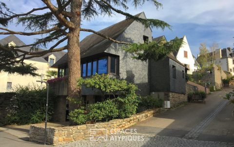 Architect-designed house in the heart of Hennebont, with garden, terrace and view of the Blavet