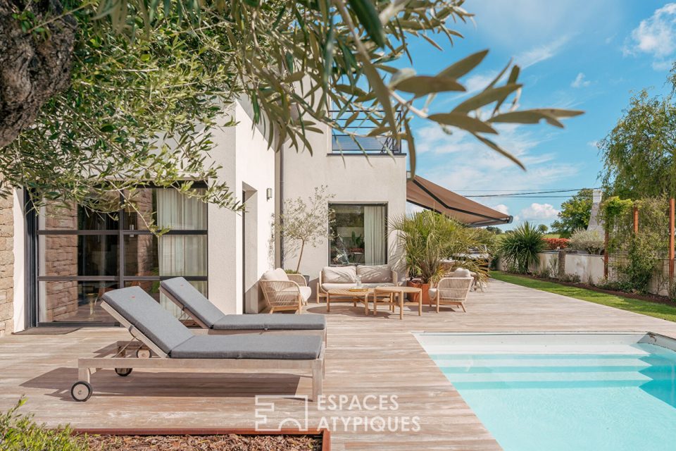 Baden : maison à l'architecture contemporaine avec piscine et jardin, proche du Golfe