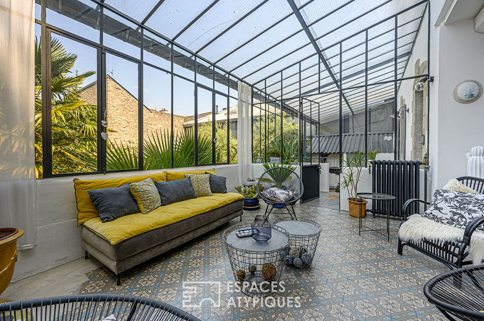 Exceptional townhouse with Napoleonic charm in the city center of Pontivy