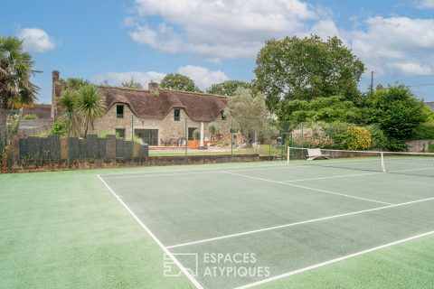 Chaumière de caractère avec belles prestations et jardin paysager