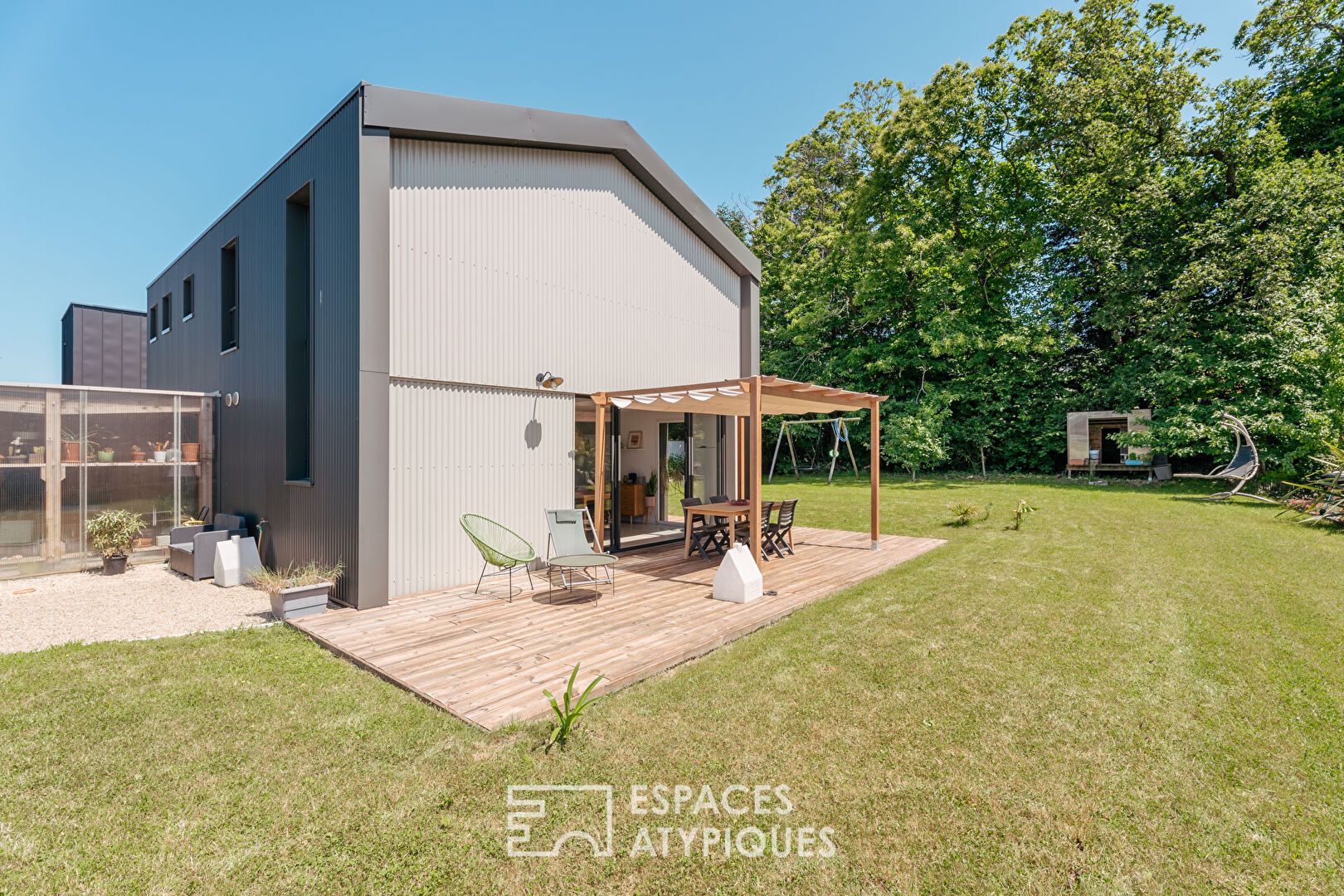 Maison d’architecte à Plescop, dans un environnement calme et résidentiel