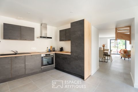 Longère entièrement rénovée à proximité des commerces