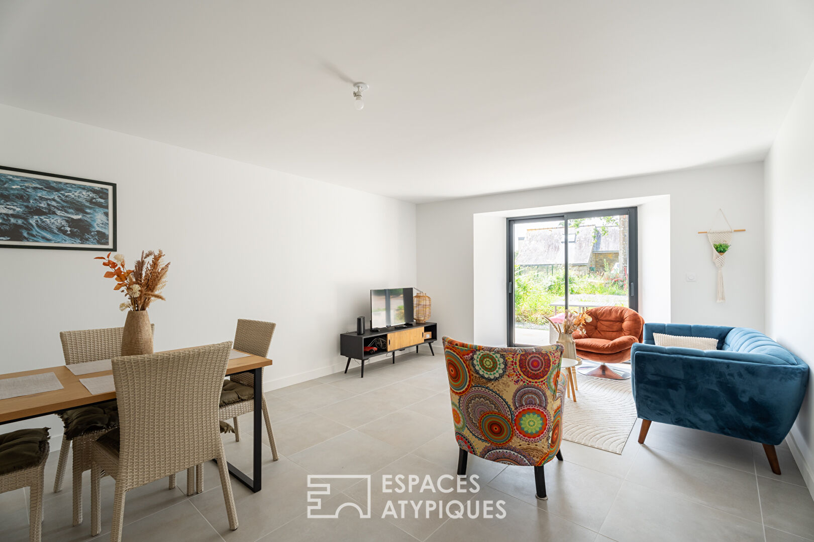 Fully renovated farmhouse close to shops