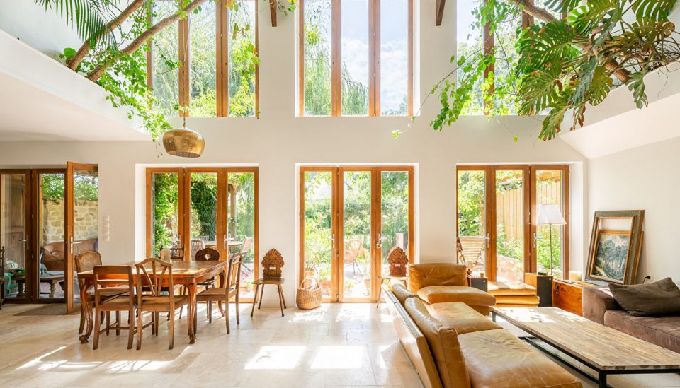 Port Blanc : Architecture atypique dans un cocon végétal