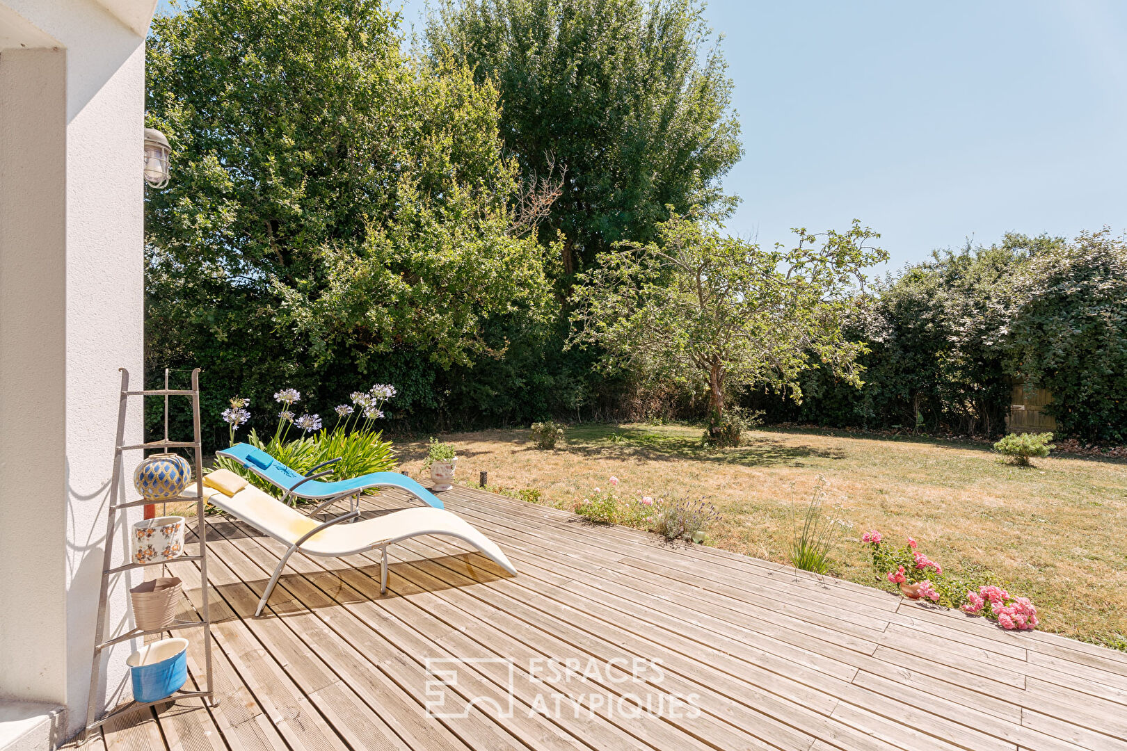 Contemporary house within walking distance of Banastère beach