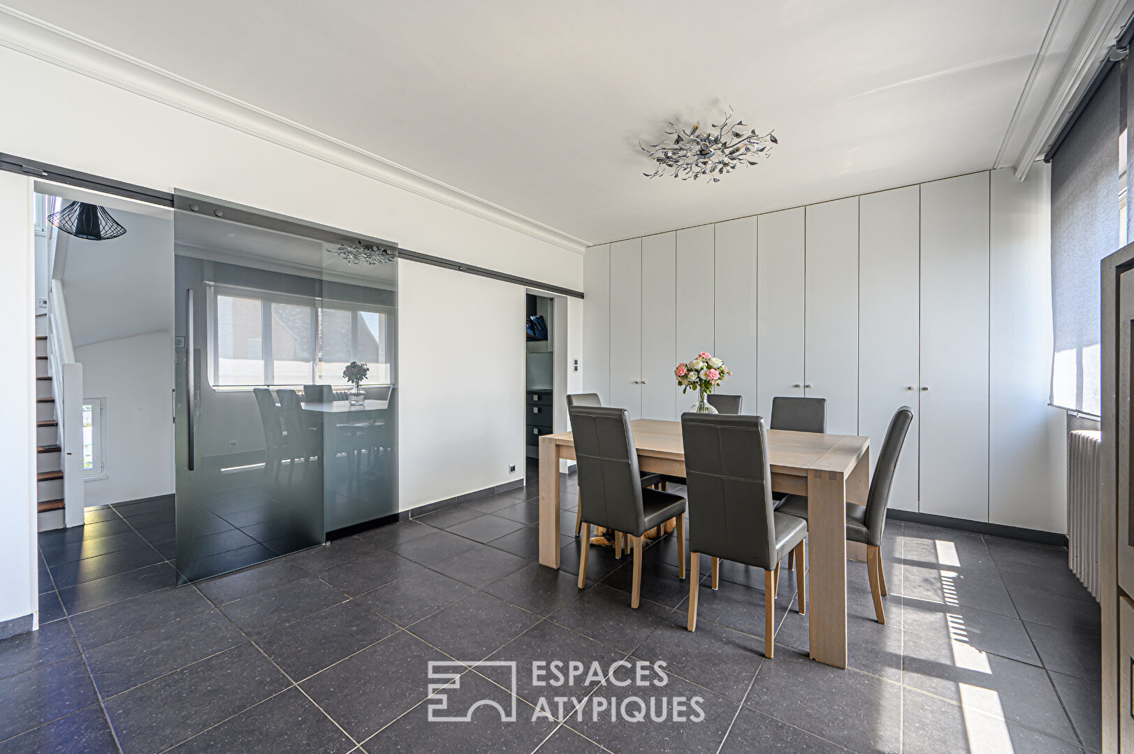 Belle maison de ville familiale rénovée dans quartier recherché