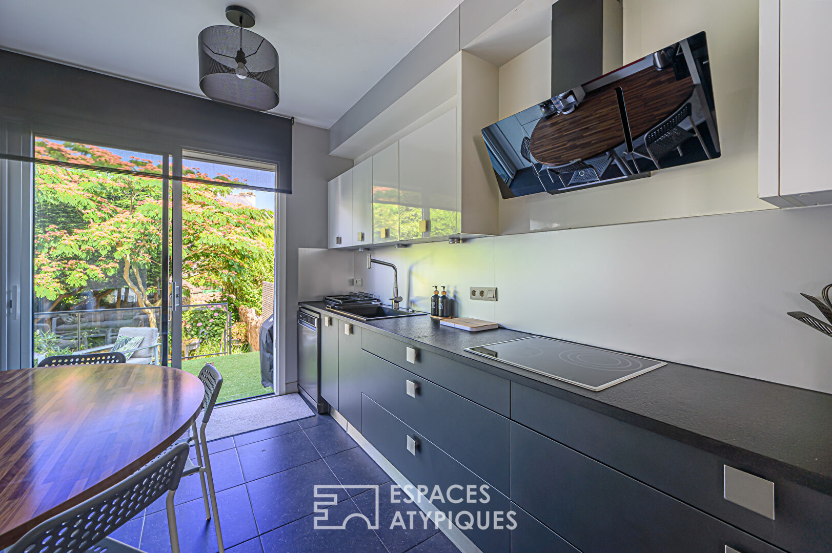 Belle maison de ville familiale rénovée dans quartier recherché