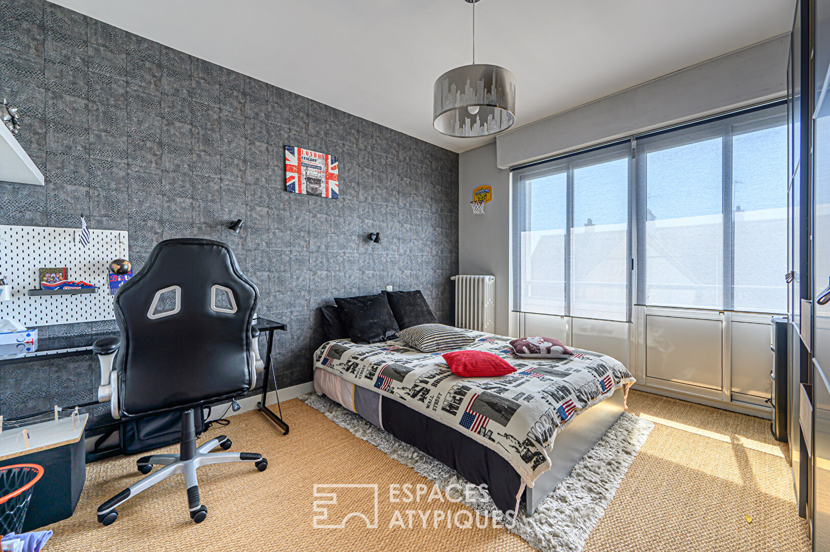 Belle maison de ville familiale rénovée dans quartier recherché