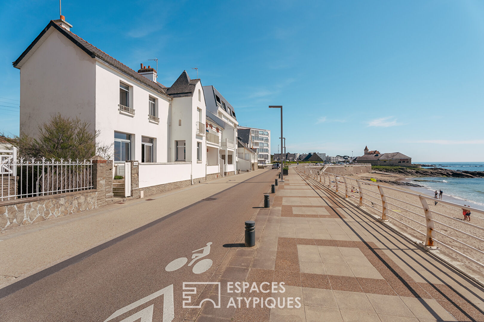 1920s house facing the Grande Plage in Quiberon