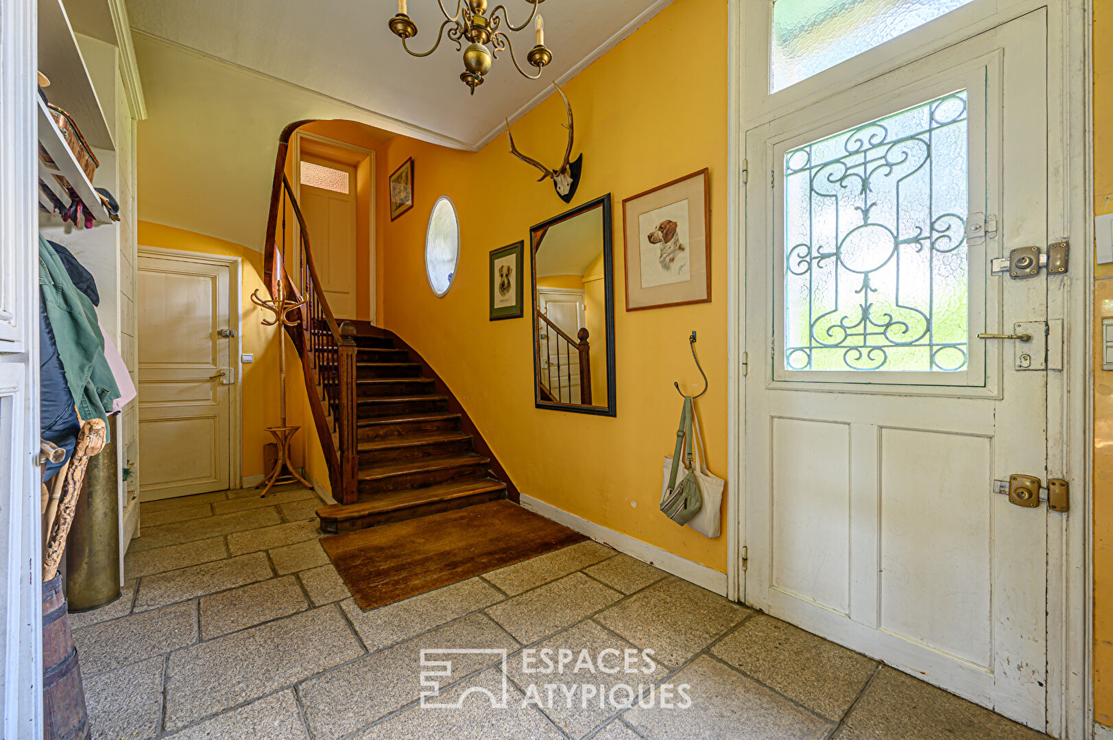 Manoir du XIXème siècle au coeur d&rsquo;un parc paysager.