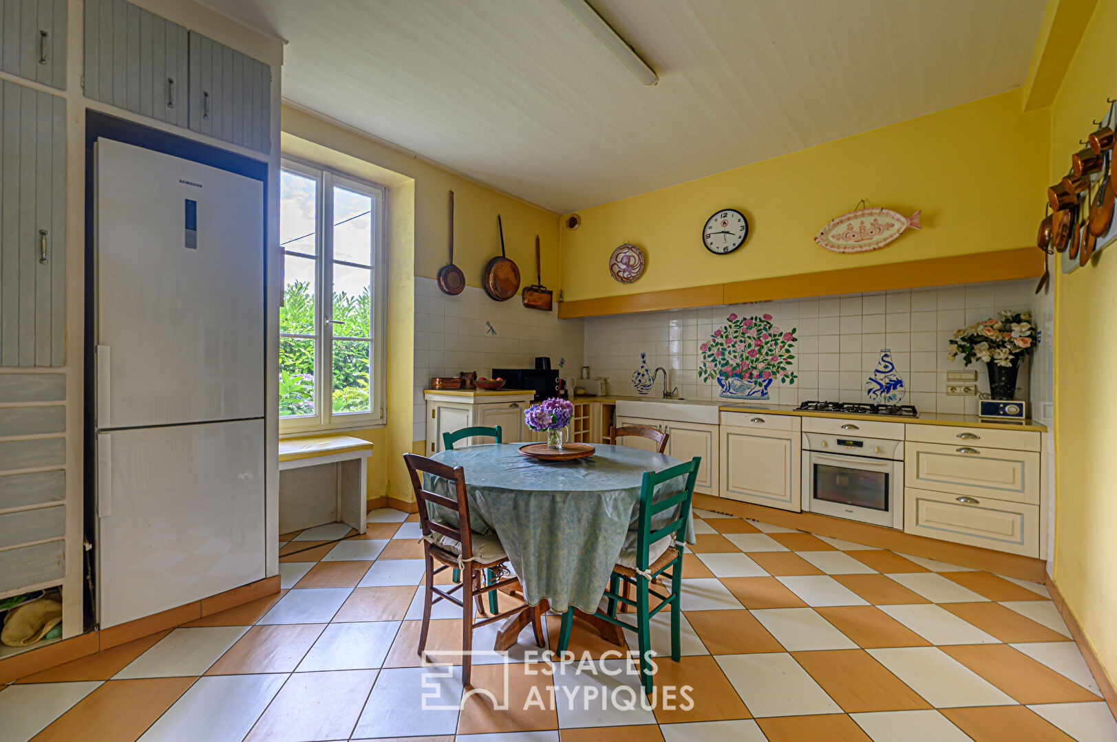 Manoir du XIXème siècle au coeur d&rsquo;un parc paysager.