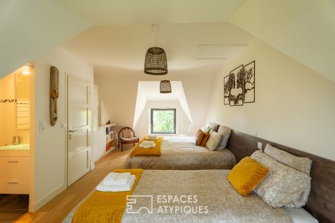 Chaumière de caractère avec belles prestations et jardin paysager