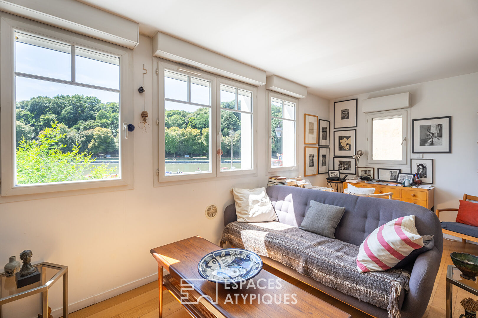 Character house on the waterfront in Saint-Goustan