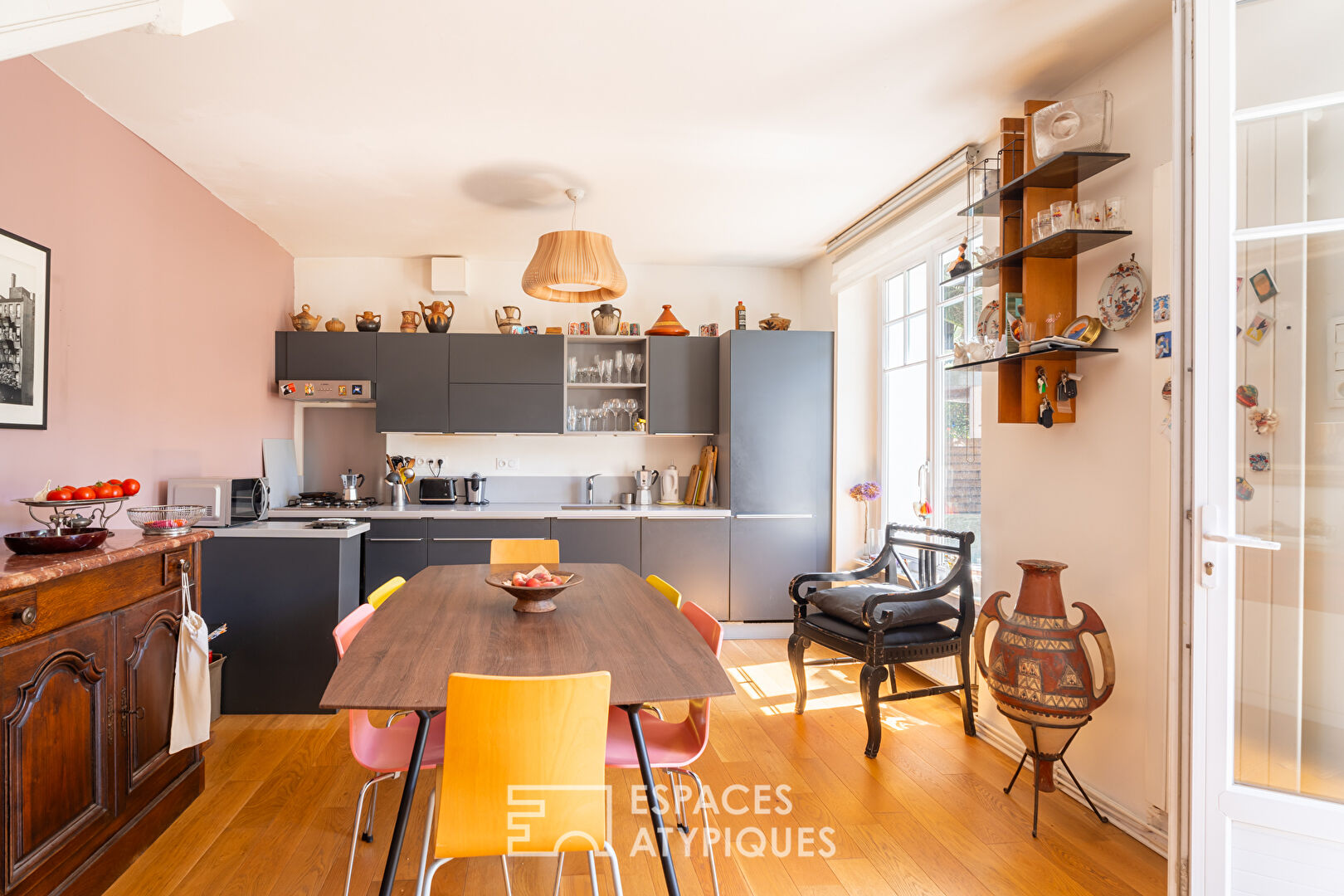 Character house on the waterfront in Saint-Goustan