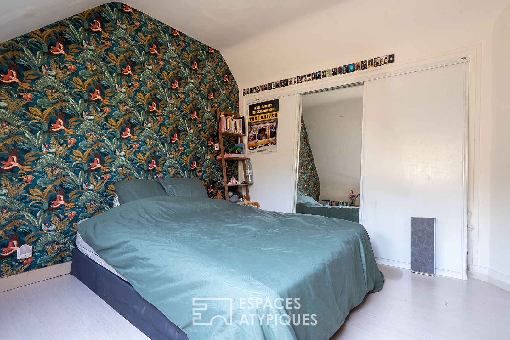 Renovated stone house with swimming pool and workshops