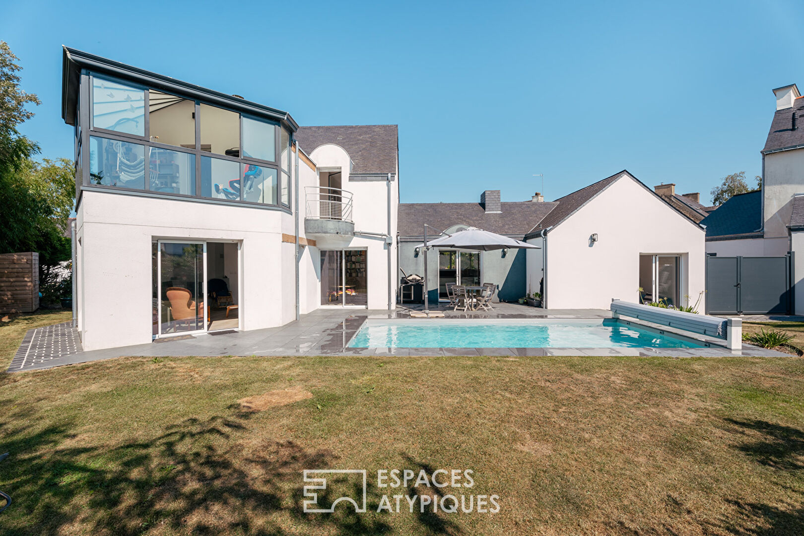 Maison contemporaine en coeur de Bourg à 200 m du Golfe du Morbihan