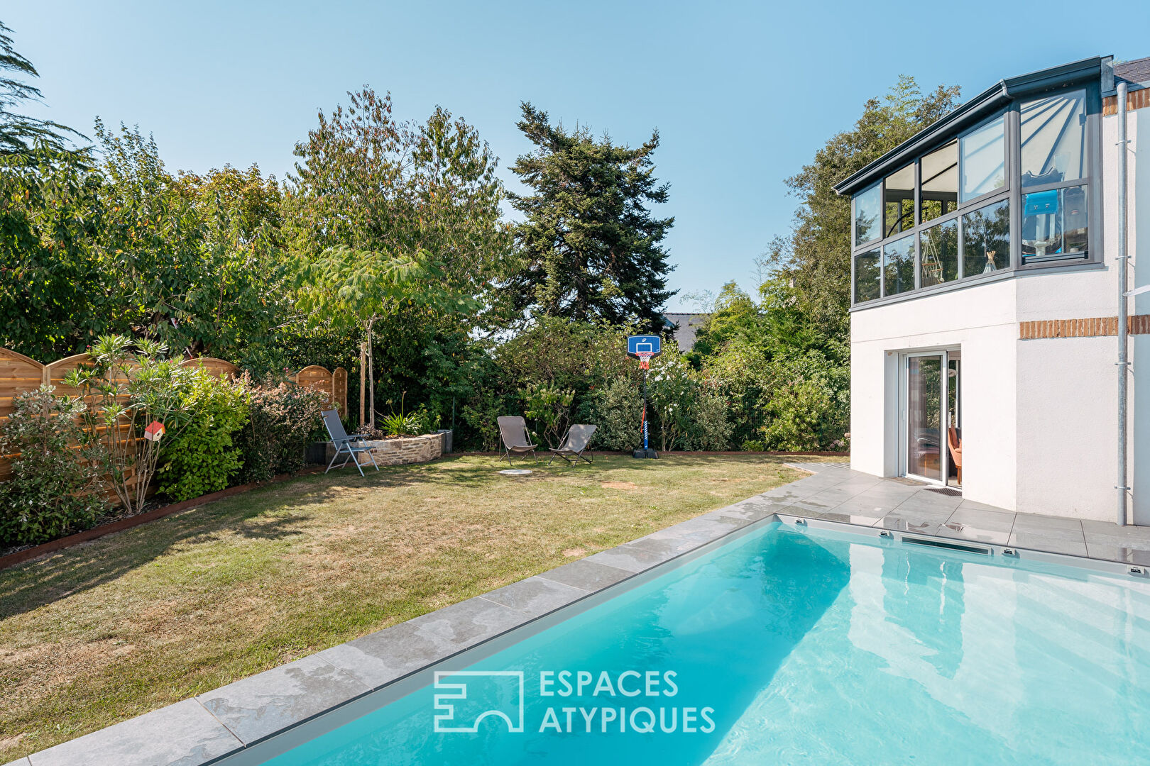 Maison contemporaine en coeur de Bourg à 200 m du Golfe du Morbihan