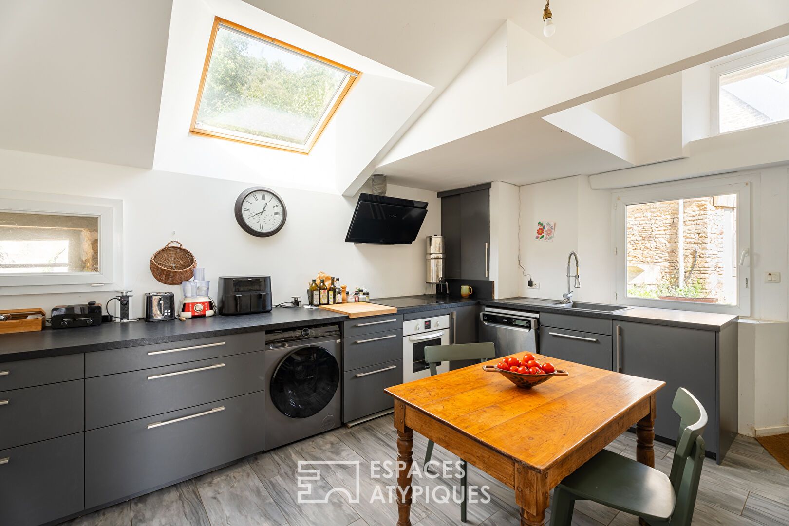 Unique property for families, holiday cottages or agricultural project