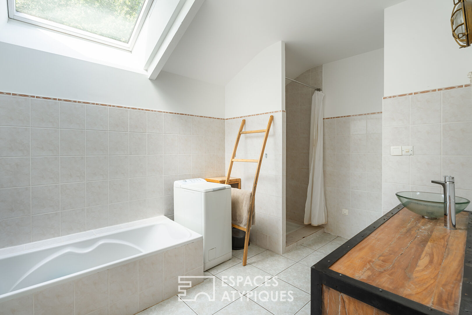 Unique property for families, holiday cottages or agricultural project