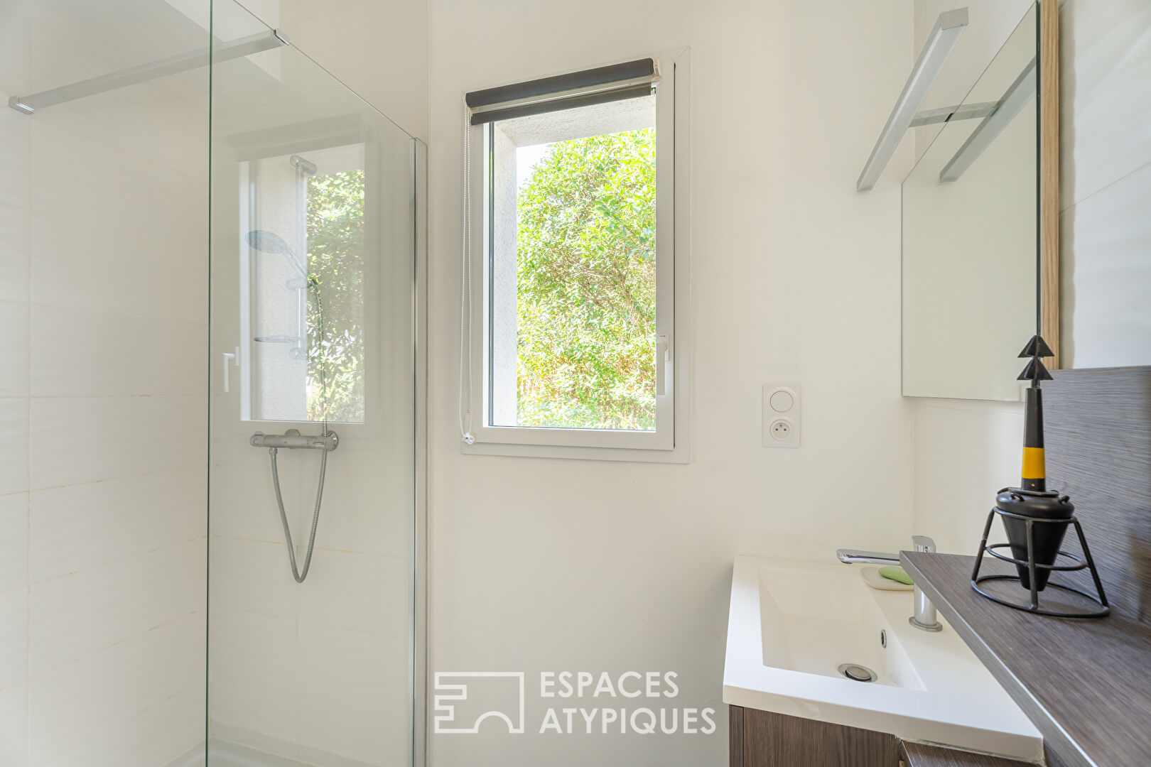 Maison contemporaine de plain-pied en coeur de bourg