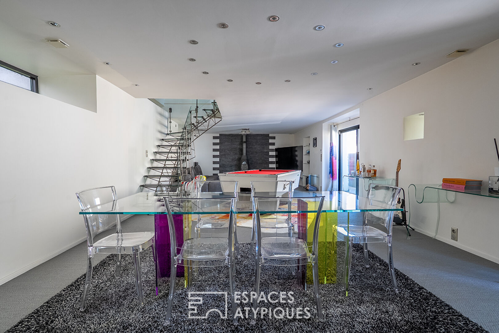 Longère rénovée et son extension contemporaine à deux pas du haras