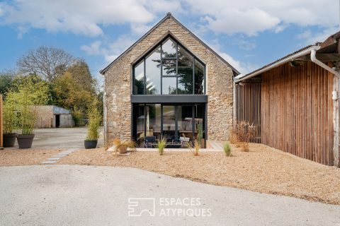 Elegant renovated farmhouse with swimming pool and outbuildings