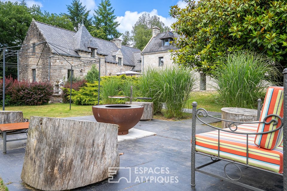 Maison familiale ou projet d'accueil dans un domaine boisé avec piscine chauffée