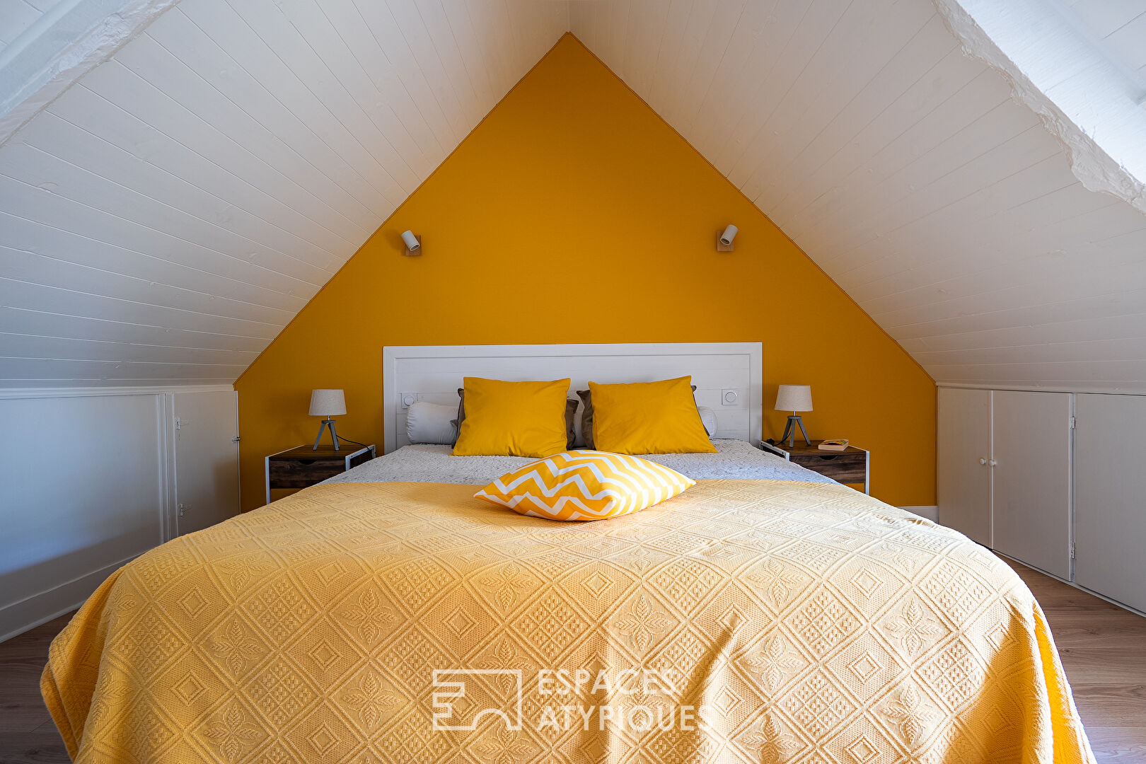 Maison familiale ou projet d’accueil dans un domaine boisé avec piscine chauffée