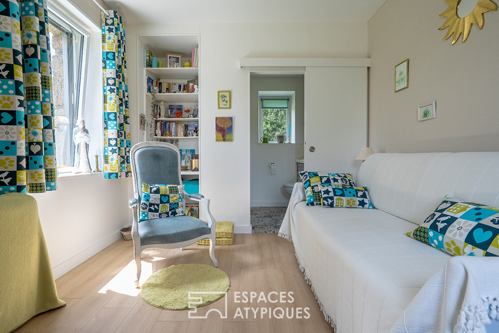 Maison familiale ou projet d’accueil dans un domaine boisé avec piscine chauffée