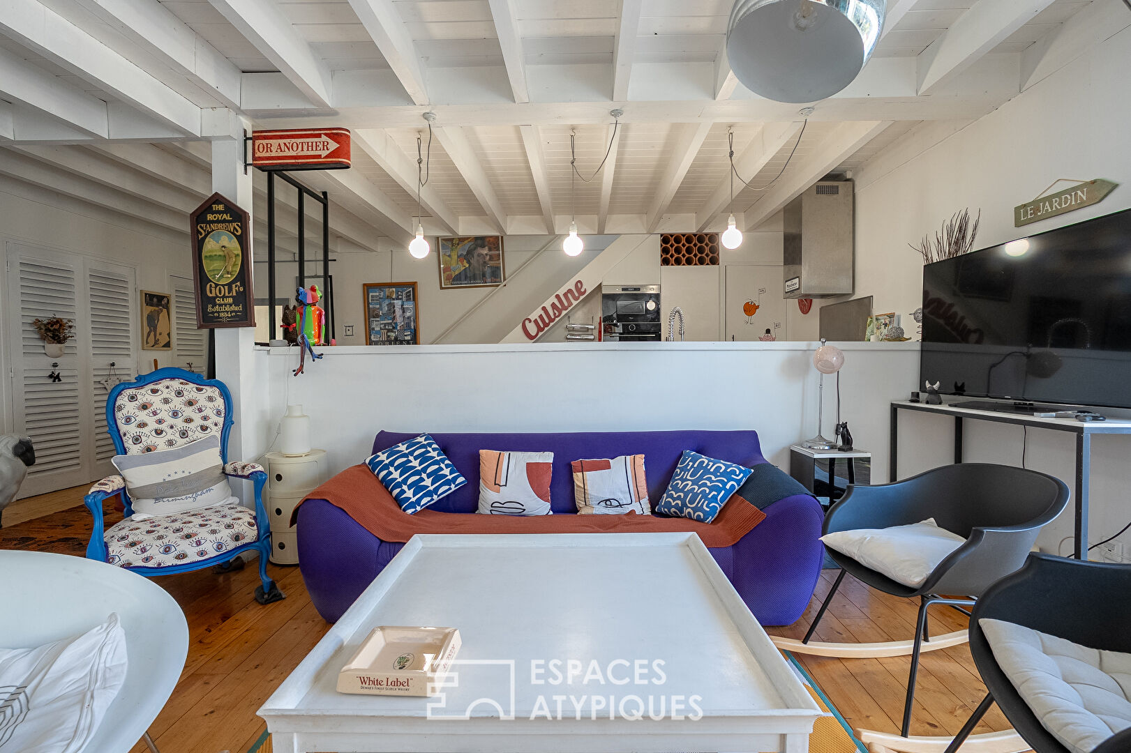 Hidden loft-style house with garden in the heart of a former workshop