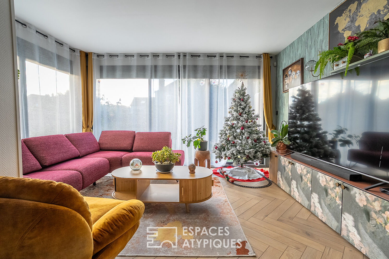 Élégante maison bourgeoise avec jardin et garage au coeur de la ville historique