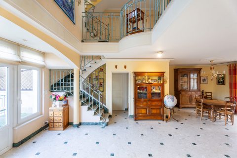 L’Échappée Vannetaise : Maison de maître et son jardin secret en hyper-centre