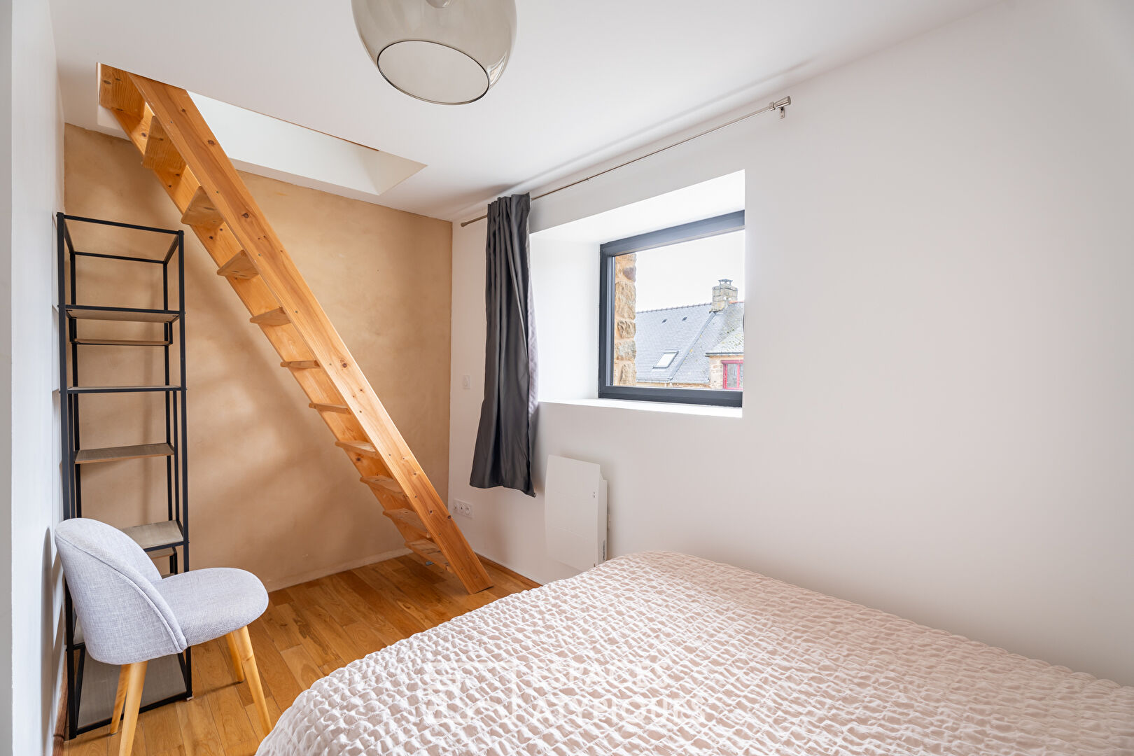 Belle longère en pierre, entièrement rénovée, proche de la Ria d&rsquo;Etel