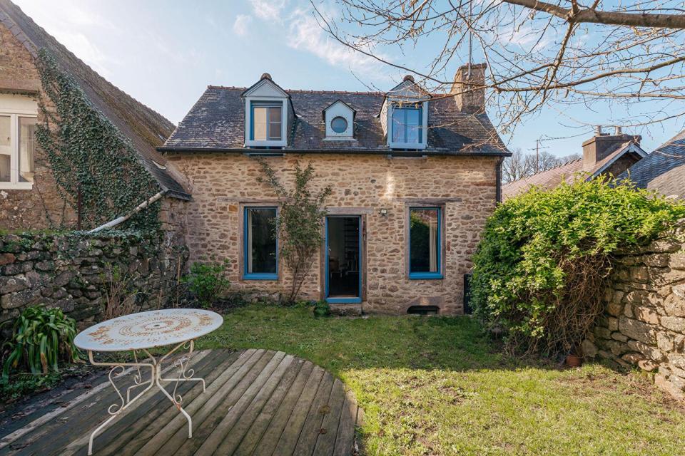 Maison de charme avec jardin au coeur de Saint-Goustan