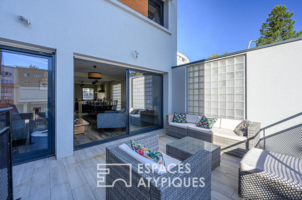 Maison triplex contemporaine avec dépendance et vaste garage en plein coeur de Lorient