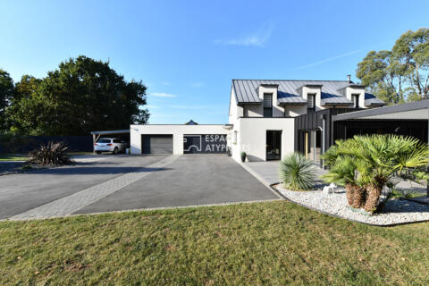 Une adresse confidentielle entre mer et village
