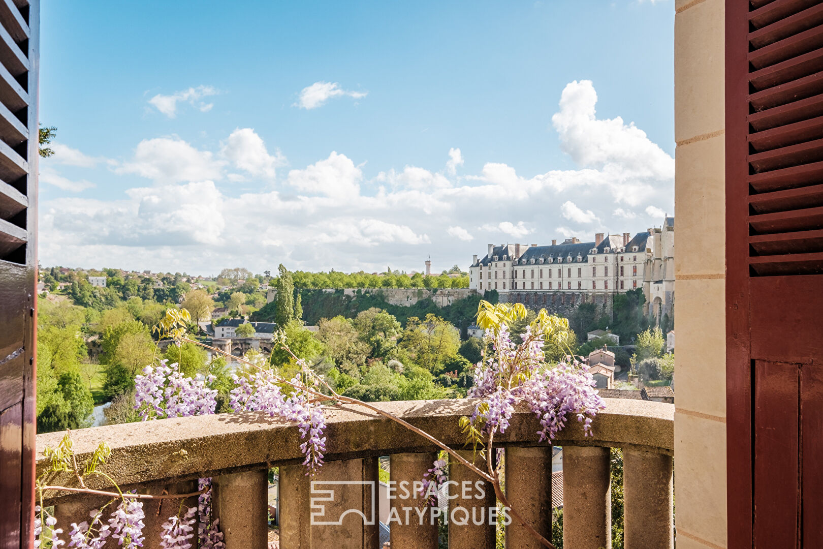 Dolce Vita à Thouars avec panorama sur le Château des Ducs
