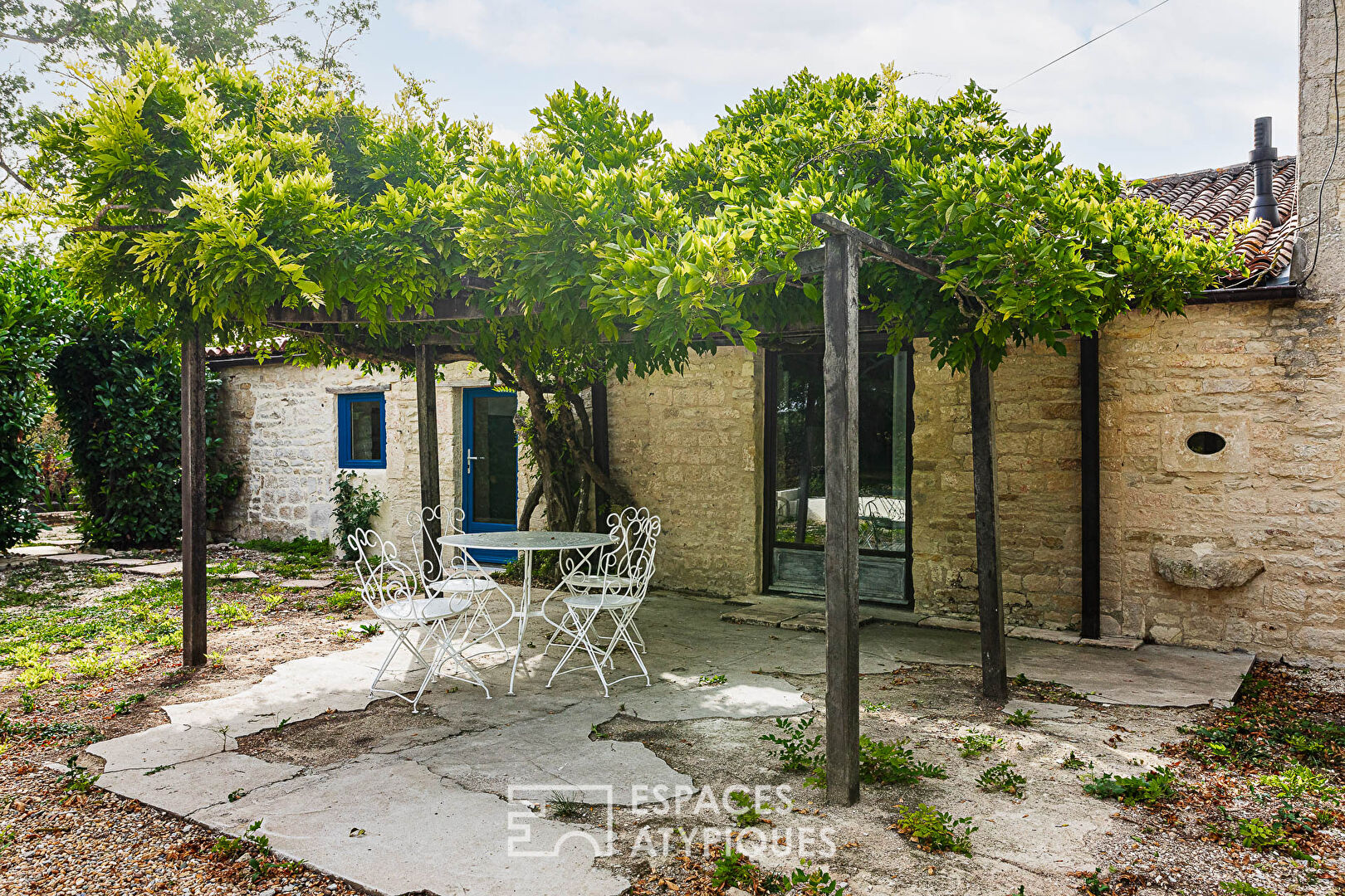 Ancienne ferme restaurée avec goût