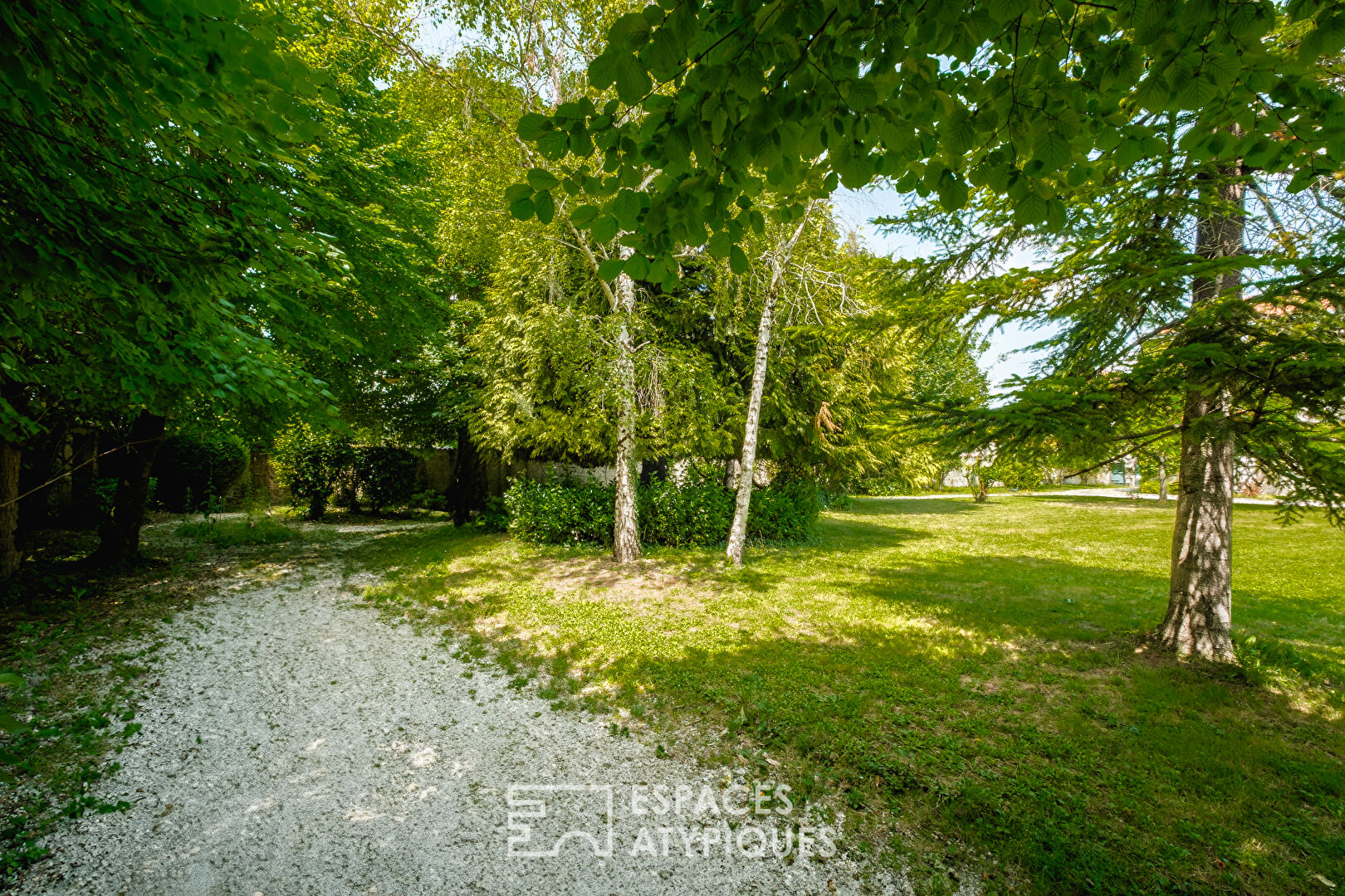 19th century style mansion 15 minutes from Niort