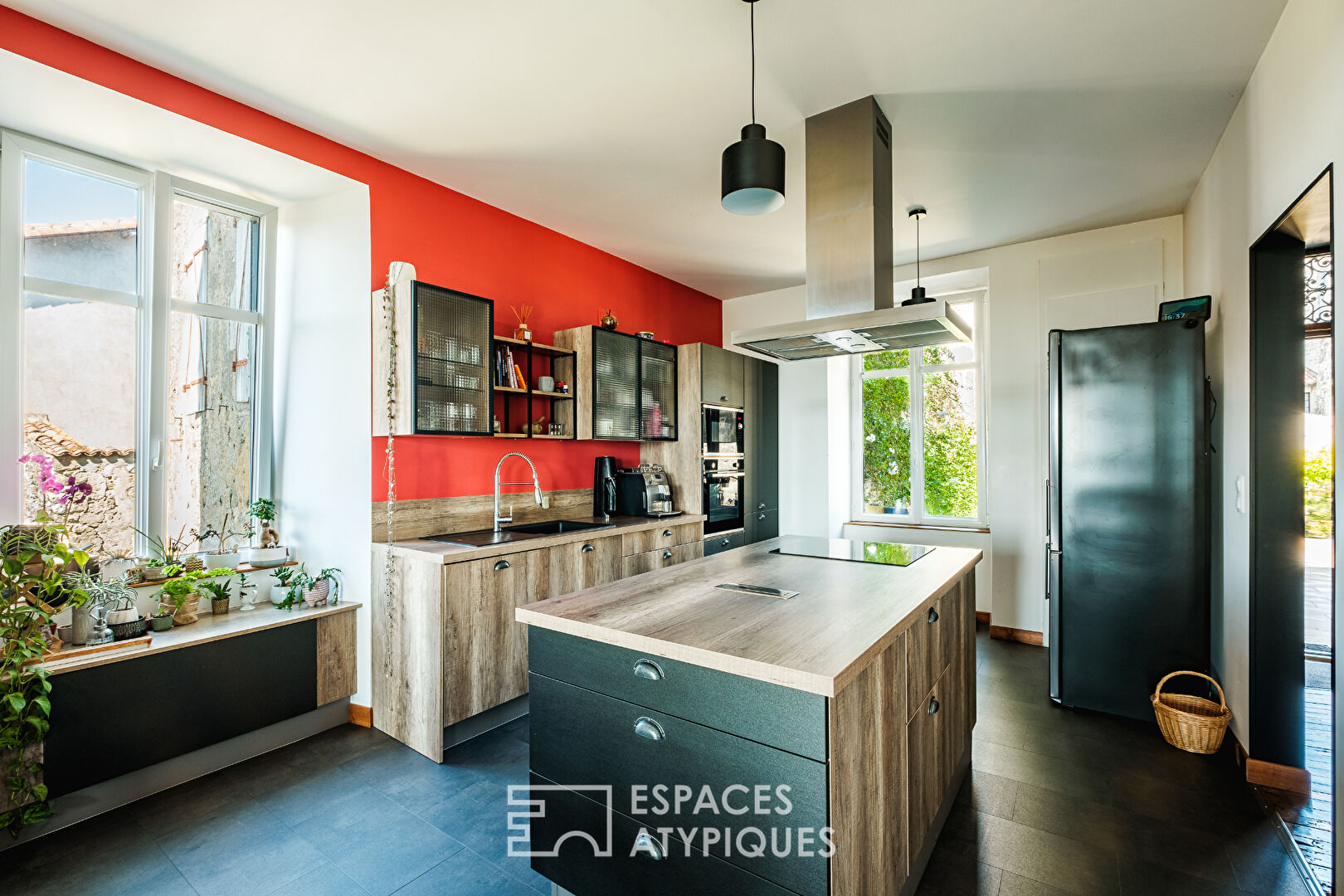 Ancien presbytère rénové à la vue incroyable