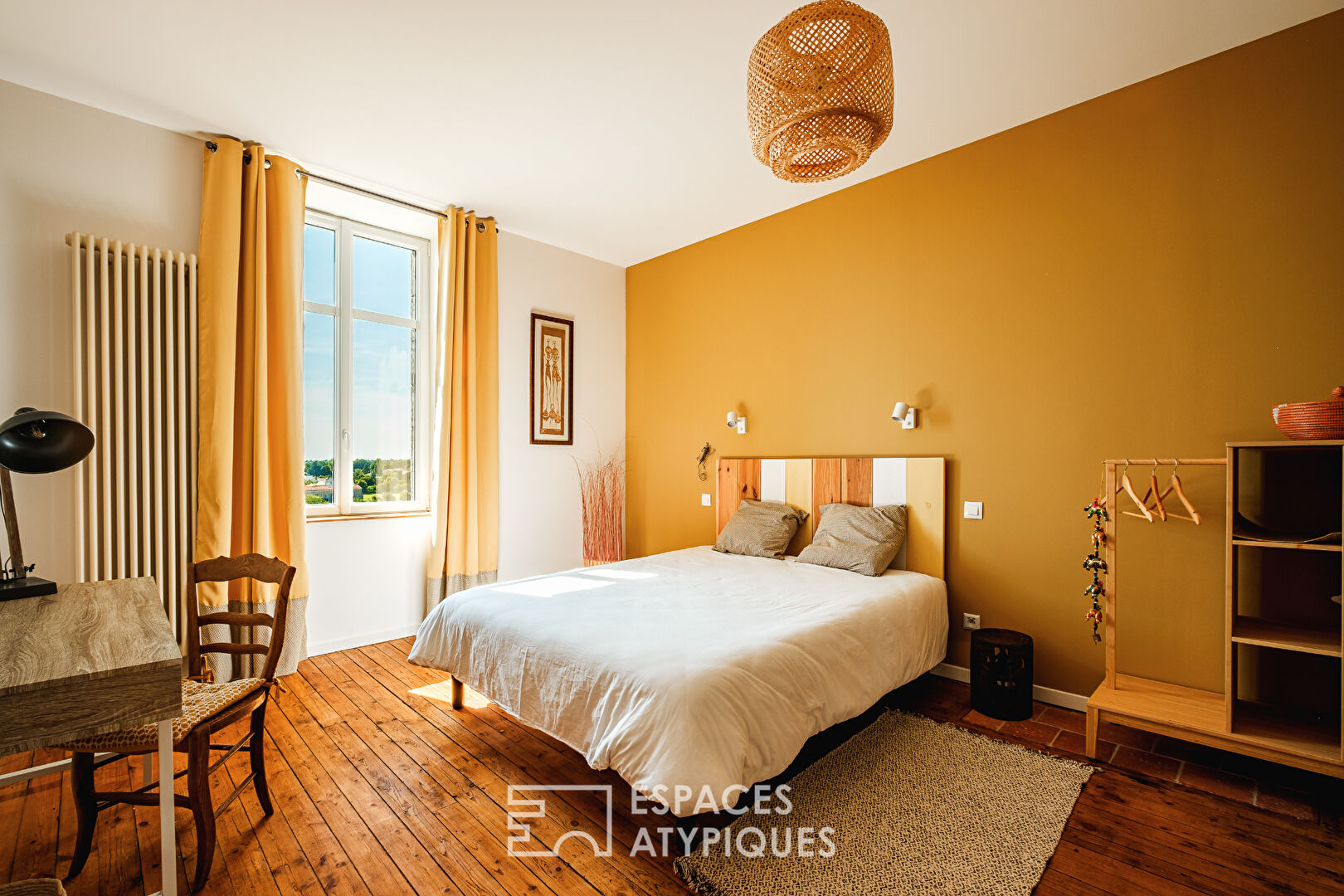 Ancien presbytère rénové à la vue incroyable