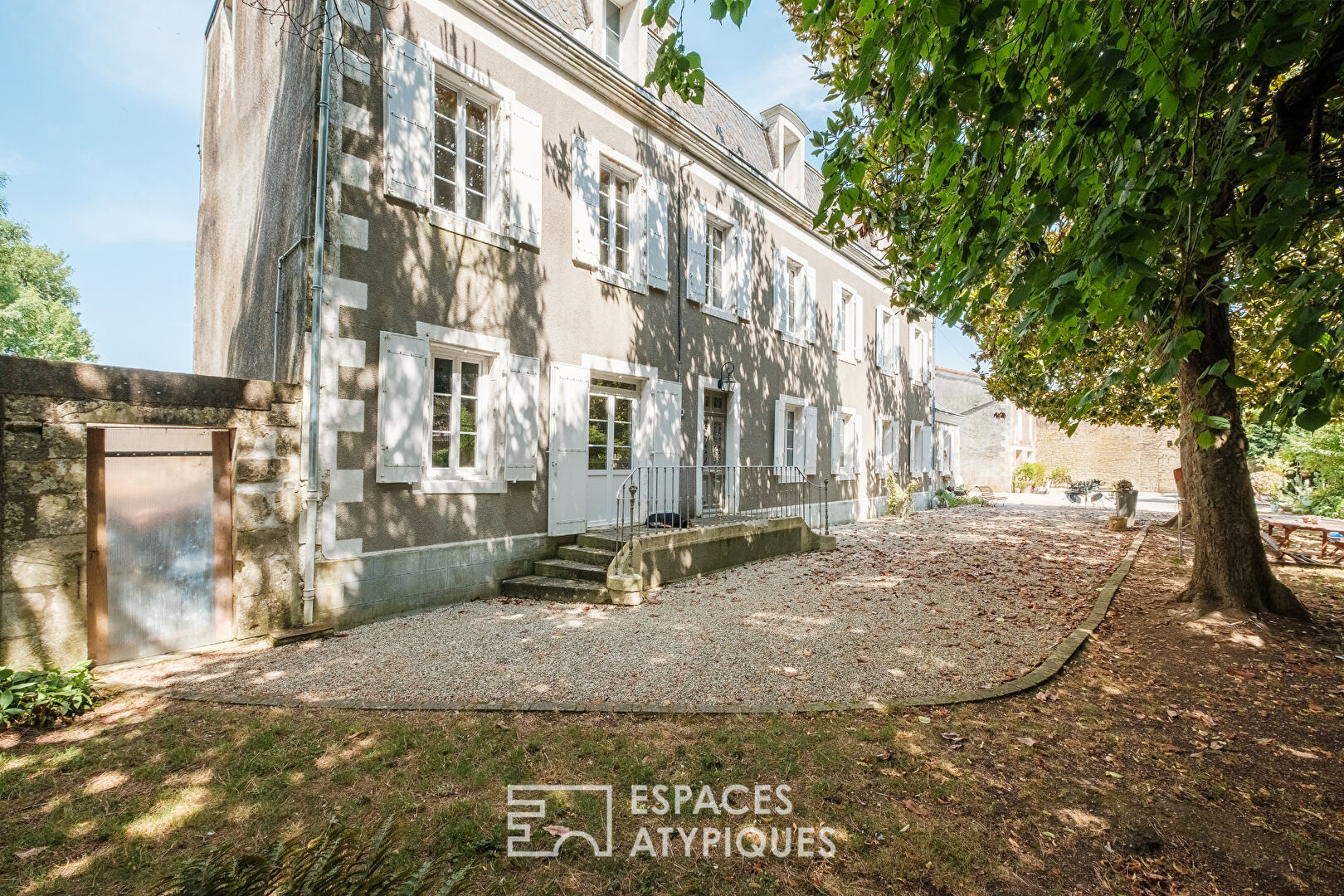 Historic property, hidden from view
