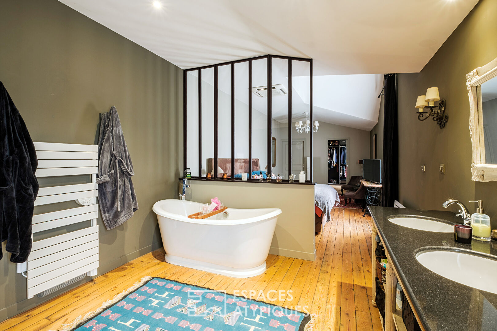 Elegance and refinement in the center of Niort